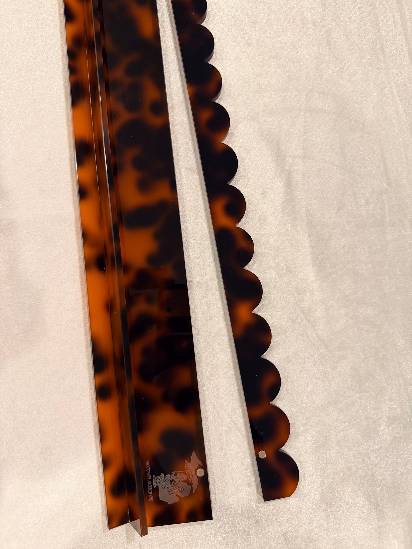 Motown Mahjong acrylic tortoise scallop Racks