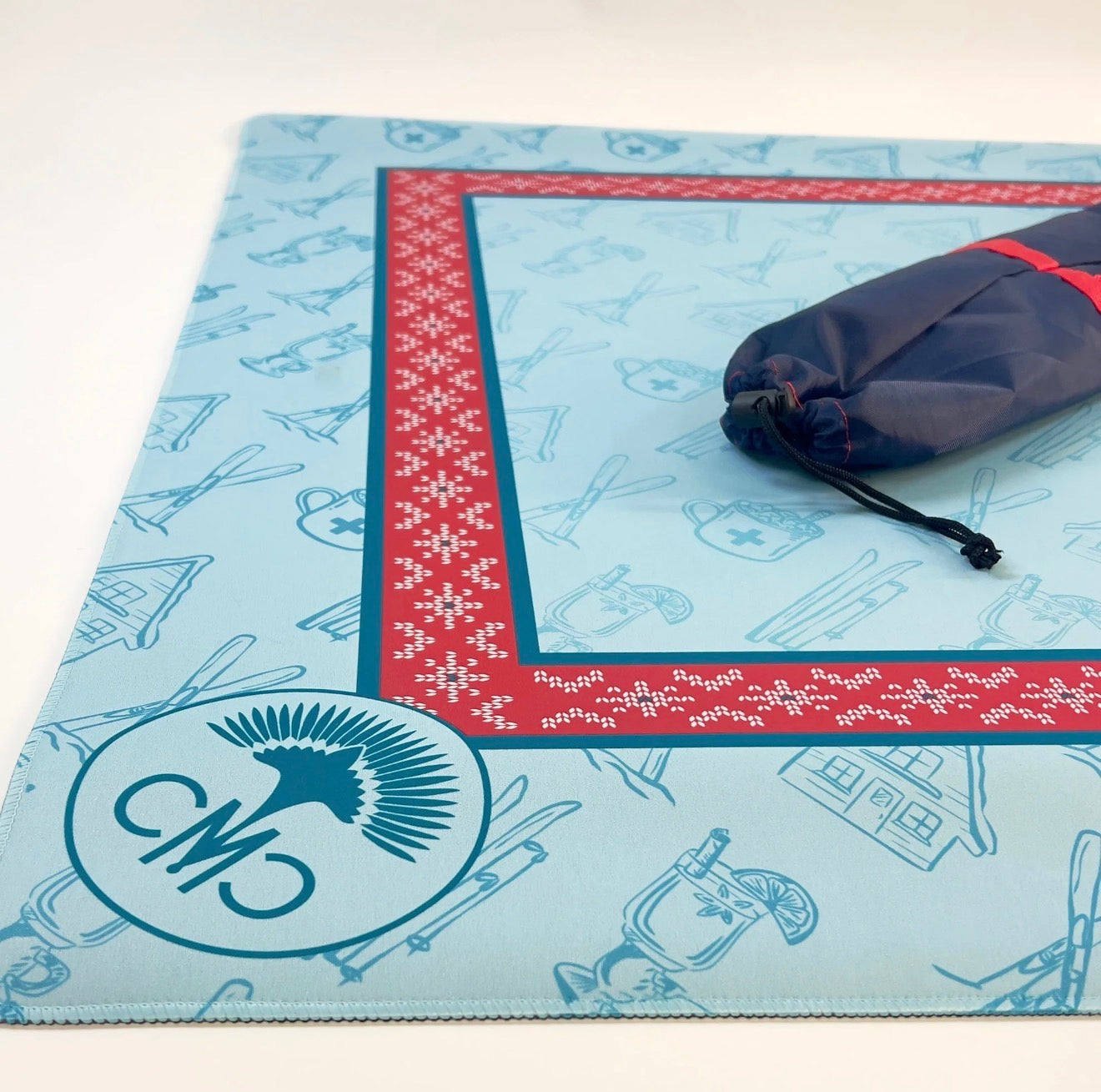 Ski Club Mat- Red Sweater Border & Toile Pattern w/ Carrying Bag