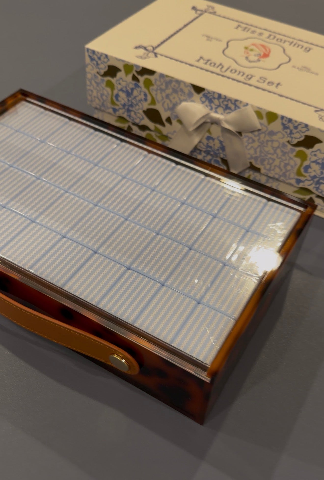 Tortoise Acrylic Box ￼