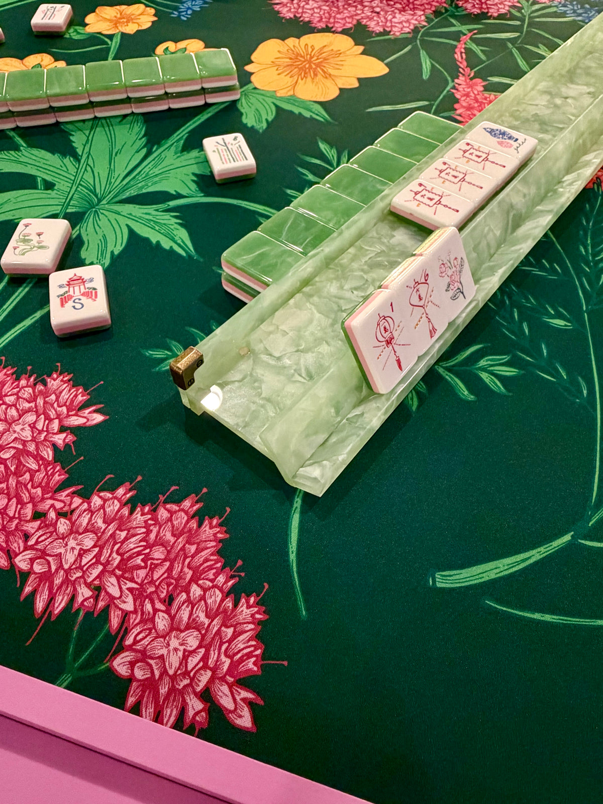 Motown Mahjong Heritage 20” Acrylic Racks Light Green