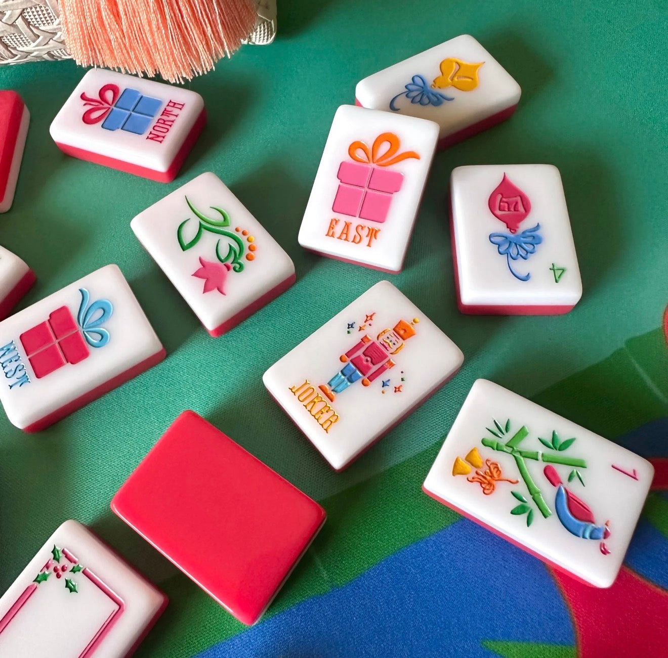 Holiday soiree Tiles