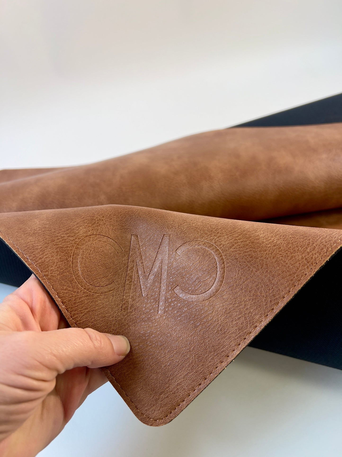 Brown Vegan Leather Mahjong Mat w/ Carrying Bag