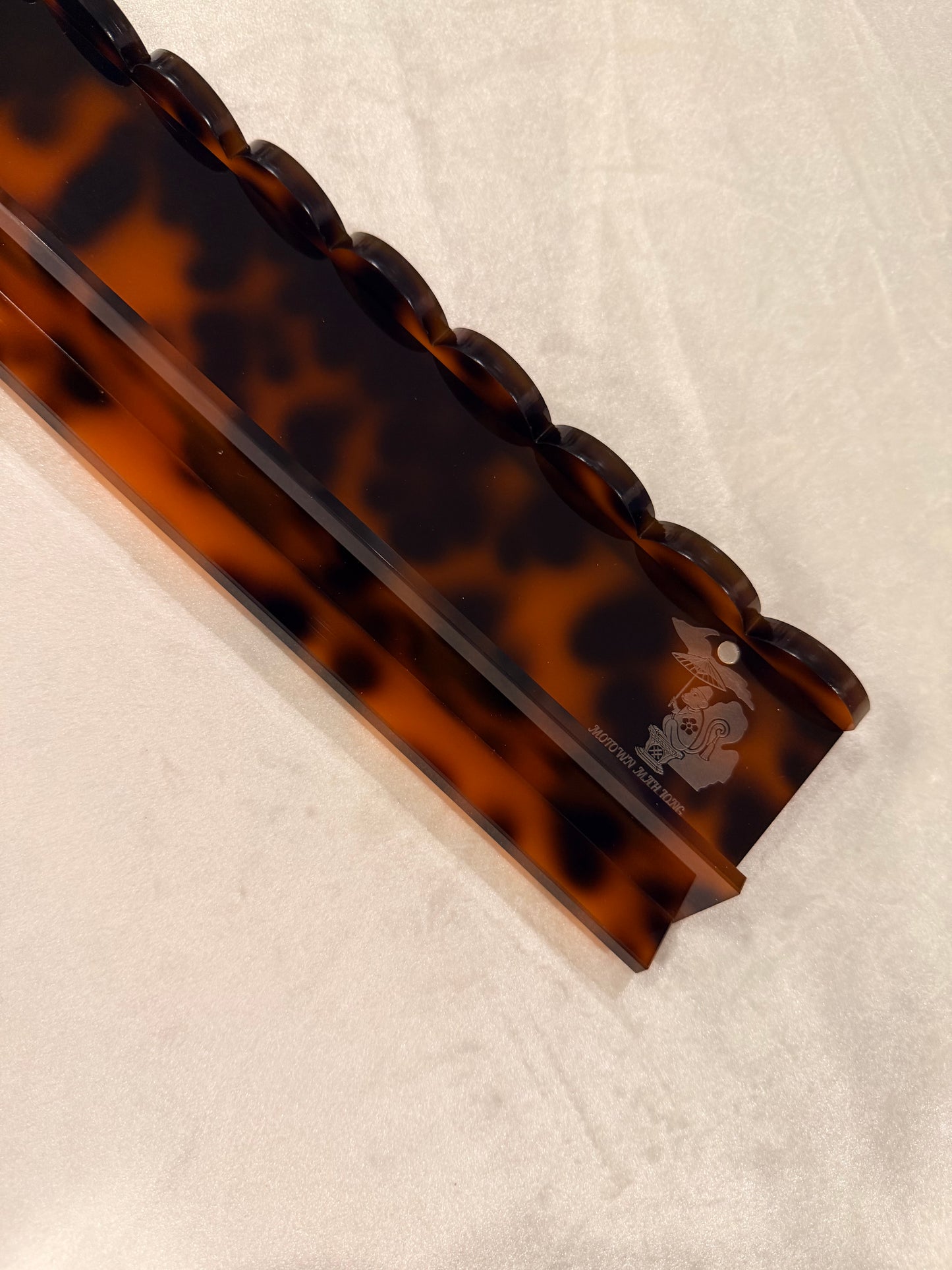 Motown Mahjong acrylic tortoise scallop Racks￼